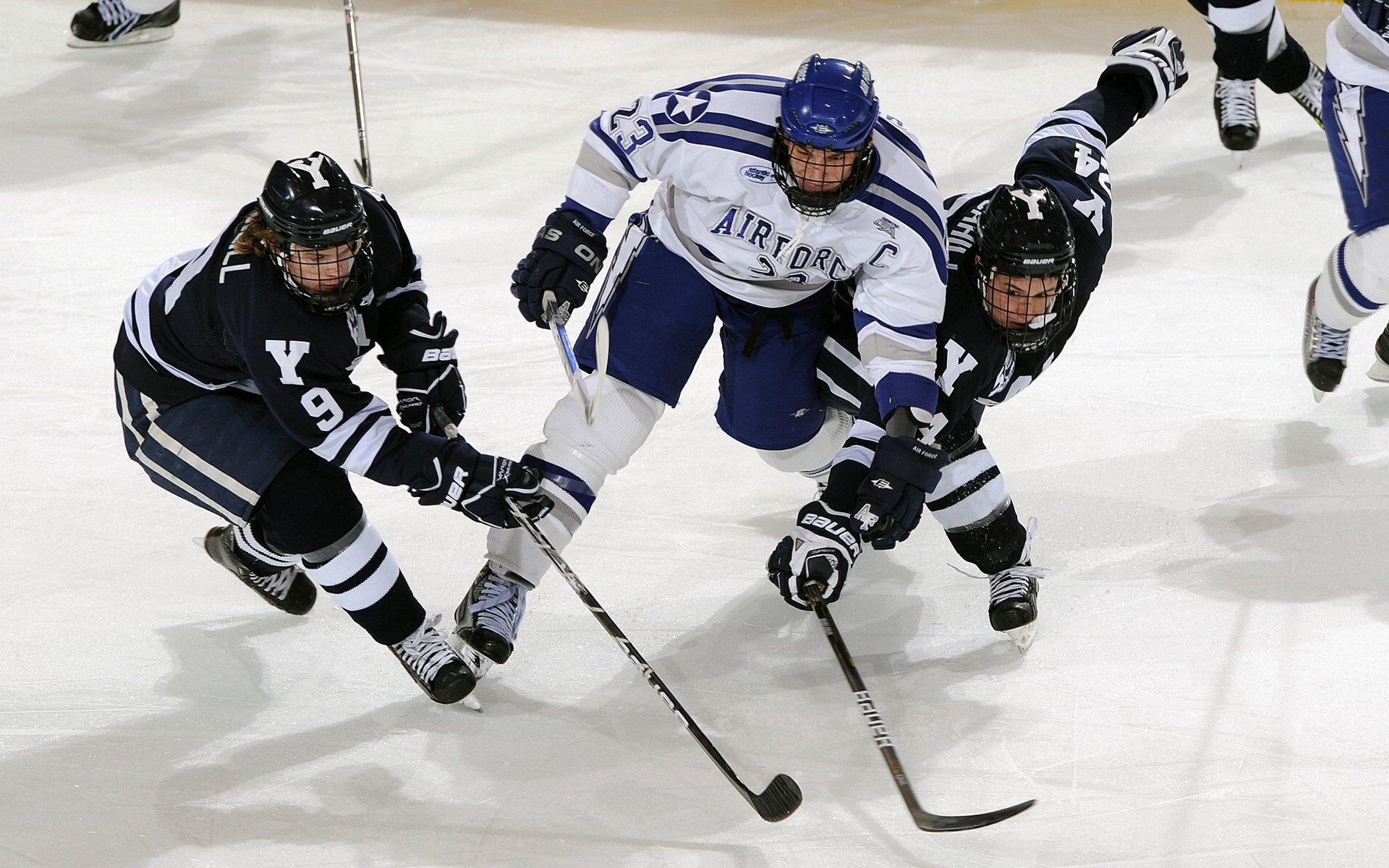 -北京国安防线表现持续提升，北京国安出线